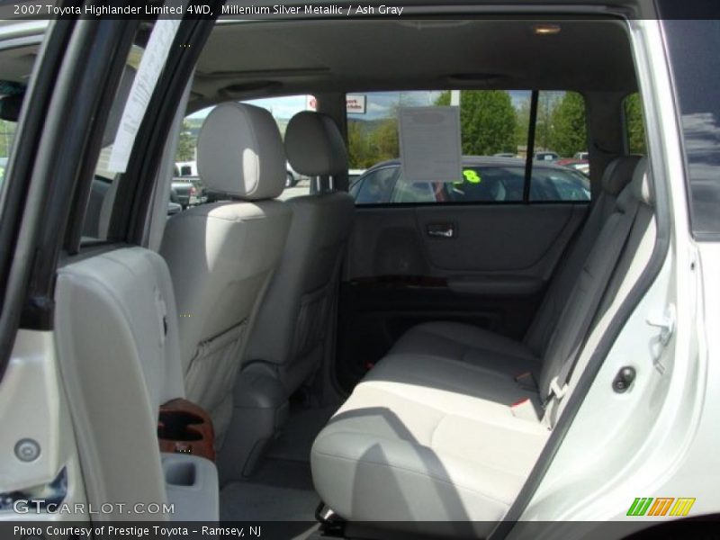 Millenium Silver Metallic / Ash Gray 2007 Toyota Highlander Limited 4WD