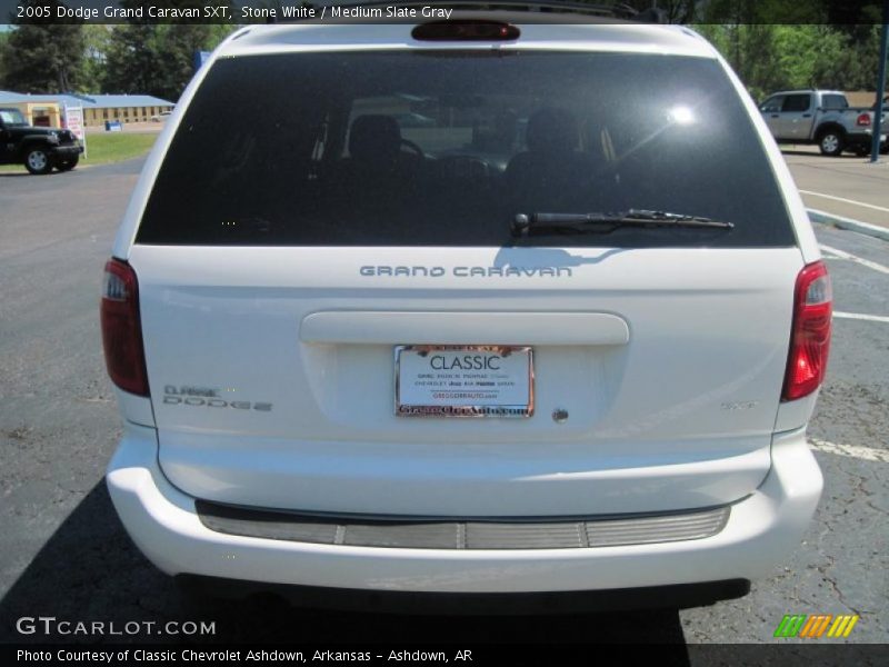 Stone White / Medium Slate Gray 2005 Dodge Grand Caravan SXT
