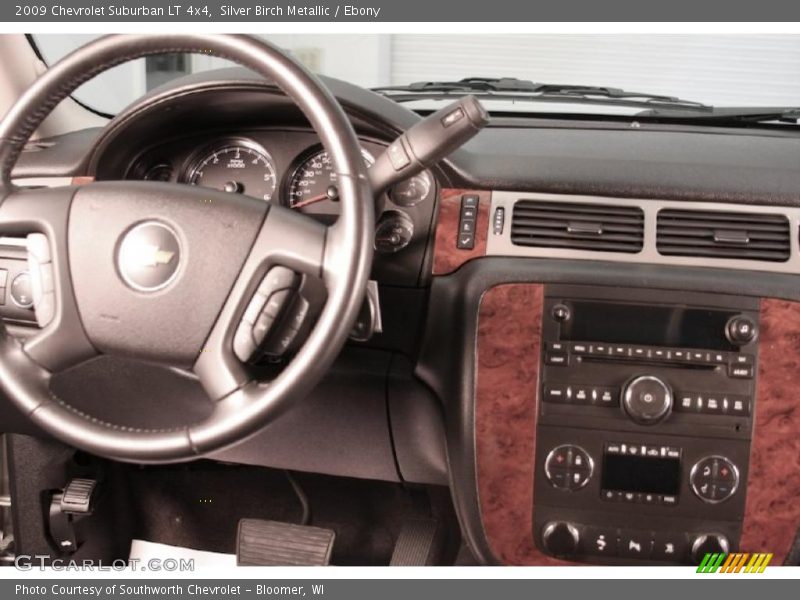 Silver Birch Metallic / Ebony 2009 Chevrolet Suburban LT 4x4