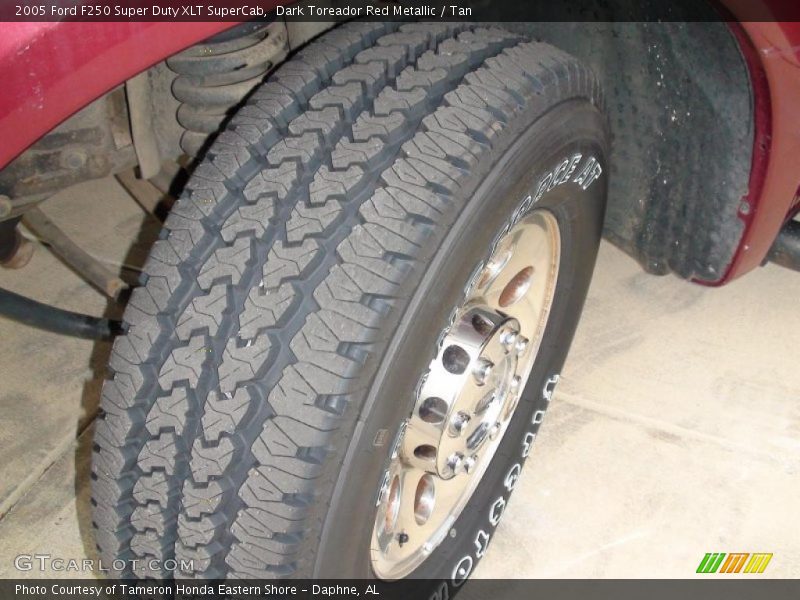 Dark Toreador Red Metallic / Tan 2005 Ford F250 Super Duty XLT SuperCab