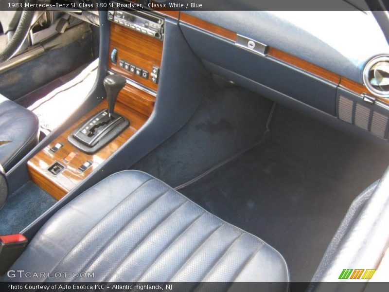 Classic White / Blue 1983 Mercedes-Benz SL Class 380 SL Roadster