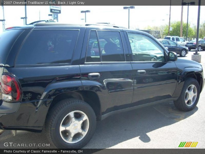 Black / Light Gray 2007 Chevrolet TrailBlazer LS 4x4