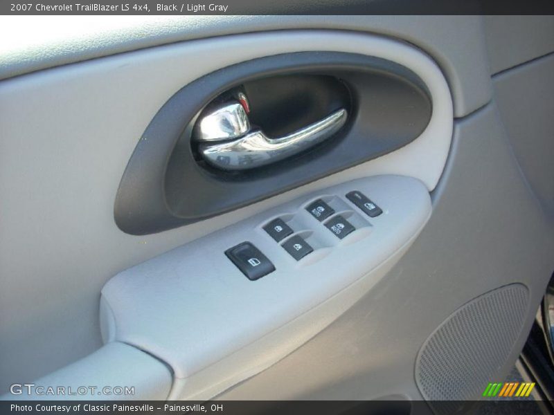 Black / Light Gray 2007 Chevrolet TrailBlazer LS 4x4
