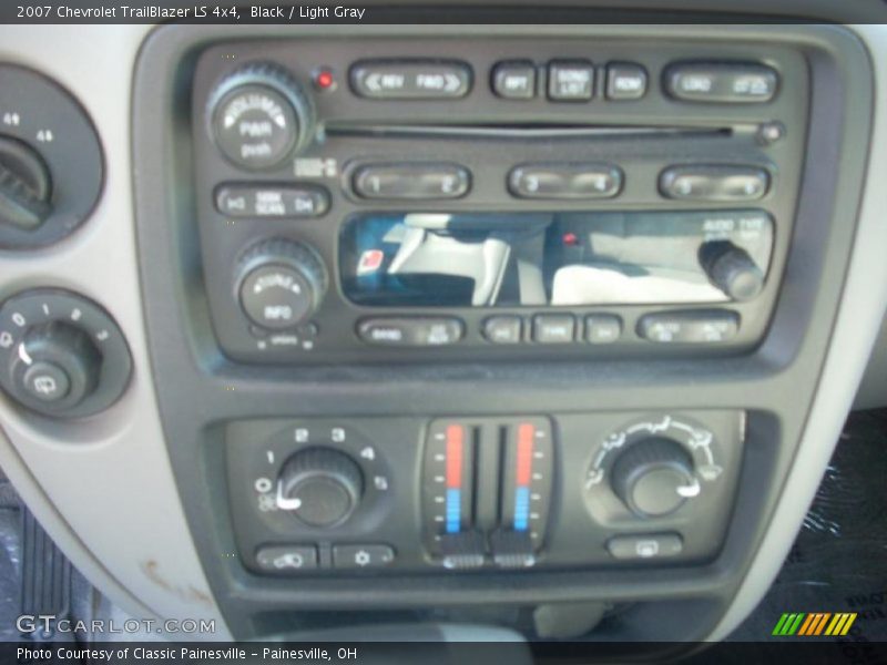 Black / Light Gray 2007 Chevrolet TrailBlazer LS 4x4