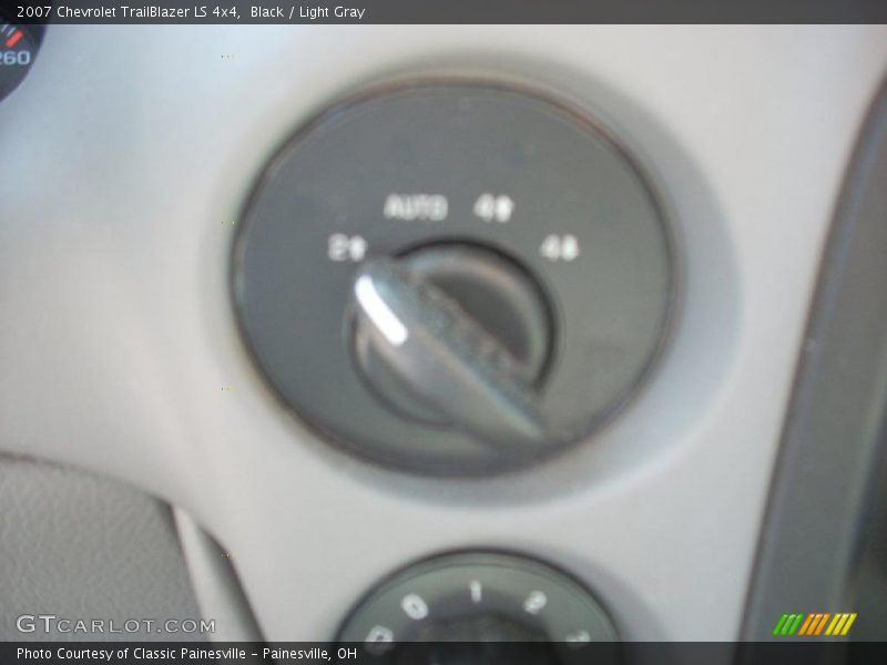Black / Light Gray 2007 Chevrolet TrailBlazer LS 4x4