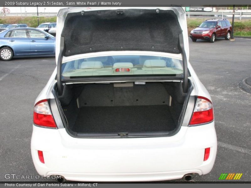 Satin White Pearl / Warm Ivory 2009 Subaru Legacy 2.5i Sedan