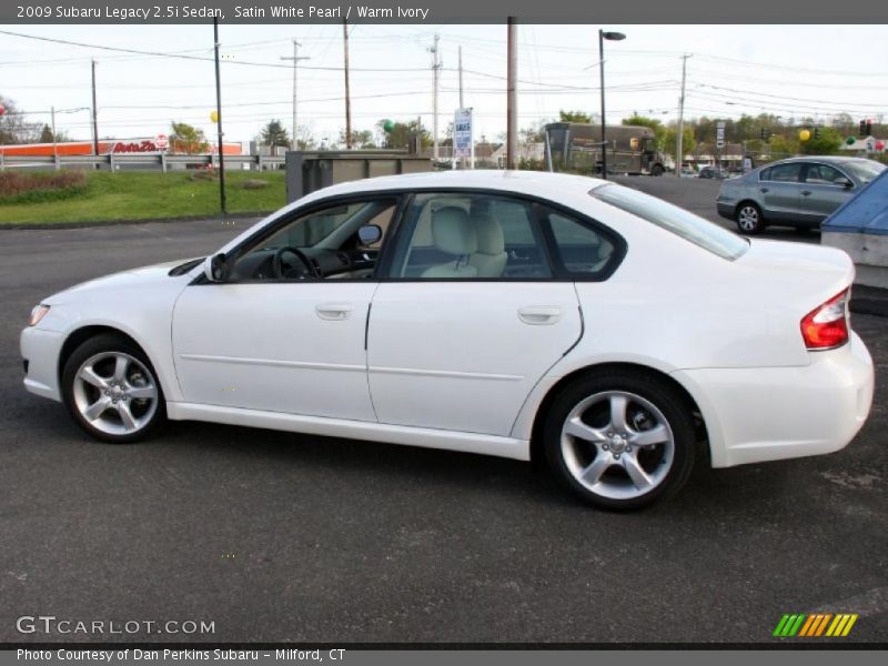 Satin White Pearl / Warm Ivory 2009 Subaru Legacy 2.5i Sedan