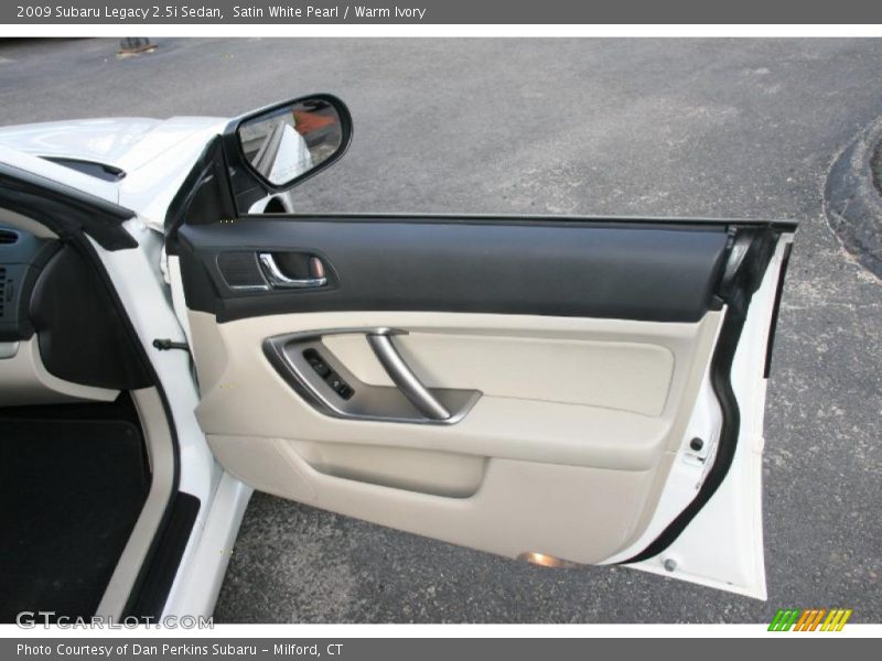 Satin White Pearl / Warm Ivory 2009 Subaru Legacy 2.5i Sedan