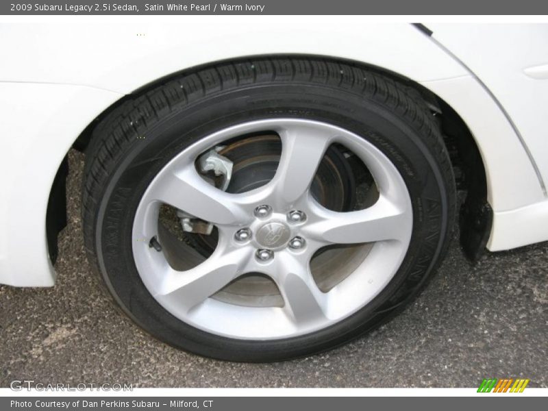 Satin White Pearl / Warm Ivory 2009 Subaru Legacy 2.5i Sedan
