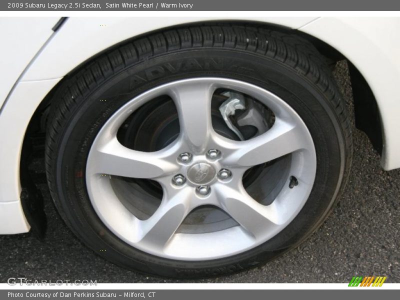 Satin White Pearl / Warm Ivory 2009 Subaru Legacy 2.5i Sedan
