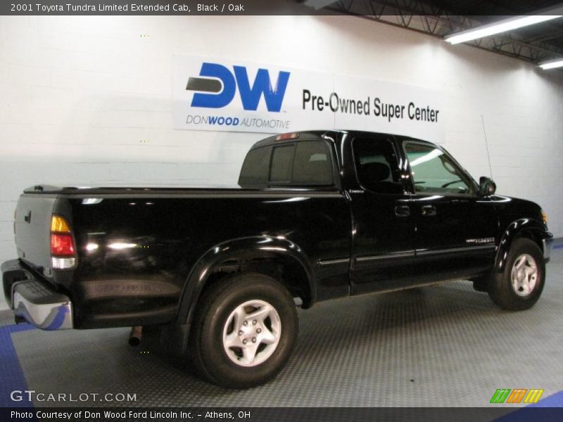 Black / Oak 2001 Toyota Tundra Limited Extended Cab