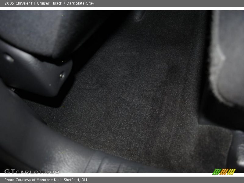 Black / Dark Slate Gray 2005 Chrysler PT Cruiser