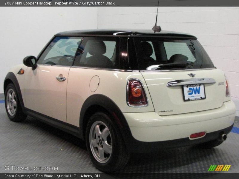 Pepper White / Grey/Carbon Black 2007 Mini Cooper Hardtop