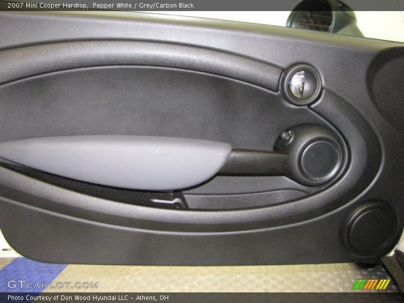 Pepper White / Grey/Carbon Black 2007 Mini Cooper Hardtop