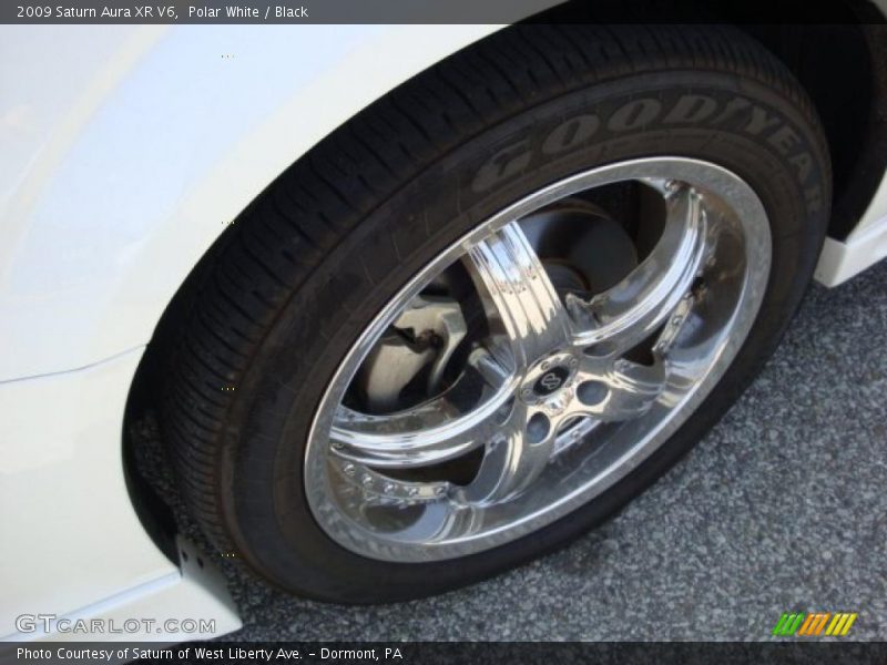 Polar White / Black 2009 Saturn Aura XR V6