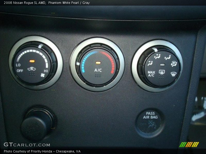 Phantom White Pearl / Gray 2008 Nissan Rogue SL AWD