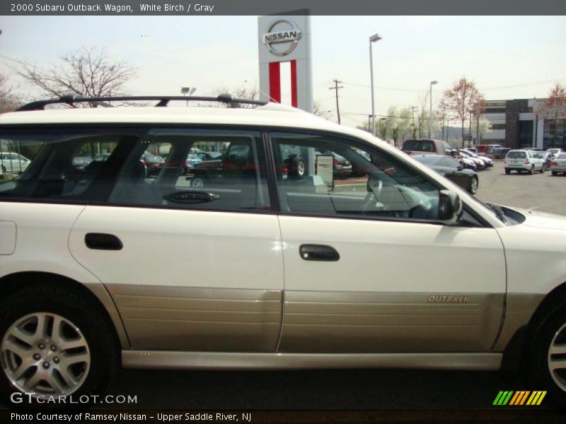 White Birch / Gray 2000 Subaru Outback Wagon