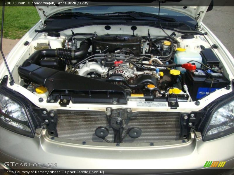White Birch / Gray 2000 Subaru Outback Wagon