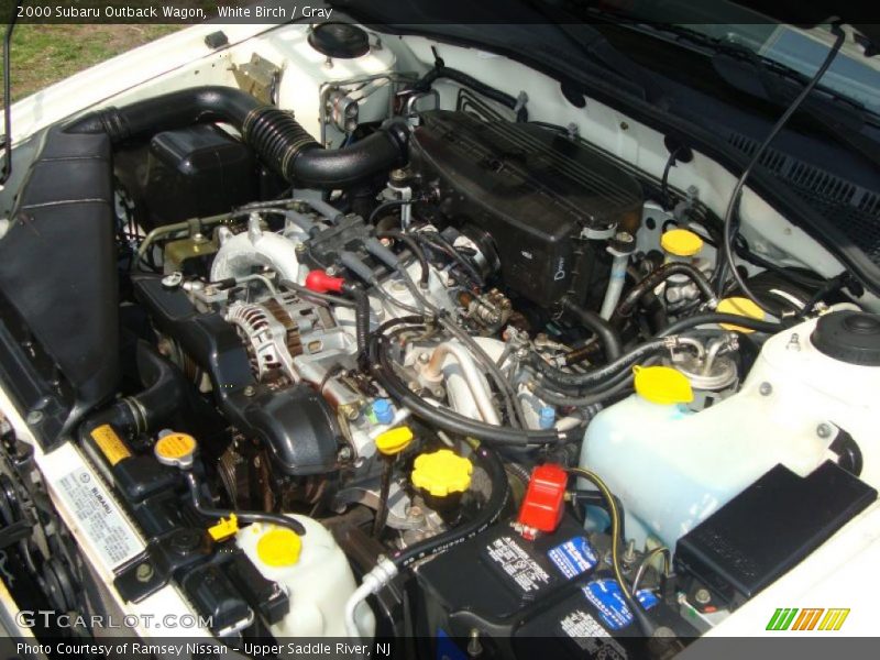 White Birch / Gray 2000 Subaru Outback Wagon