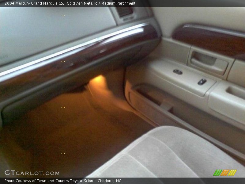 Gold Ash Metallic / Medium Parchment 2004 Mercury Grand Marquis GS