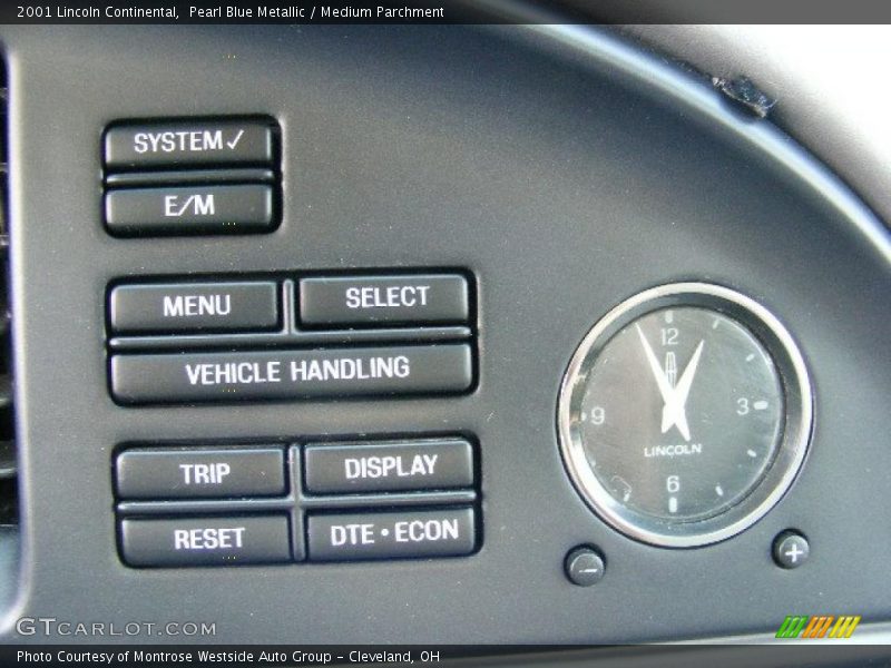 Pearl Blue Metallic / Medium Parchment 2001 Lincoln Continental
