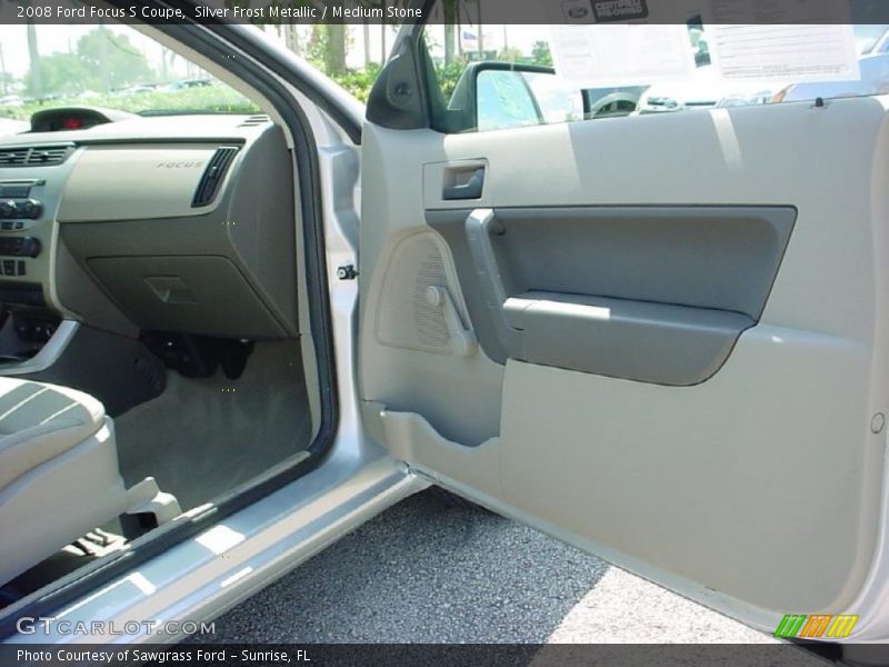 Silver Frost Metallic / Medium Stone 2008 Ford Focus S Coupe