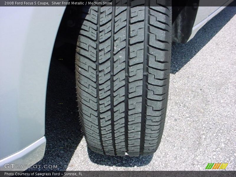 Silver Frost Metallic / Medium Stone 2008 Ford Focus S Coupe