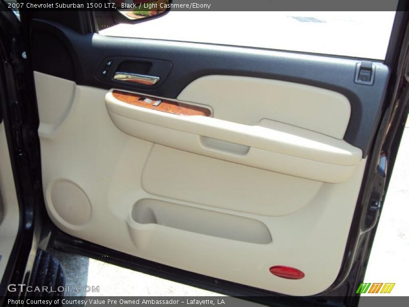 Black / Light Cashmere/Ebony 2007 Chevrolet Suburban 1500 LTZ