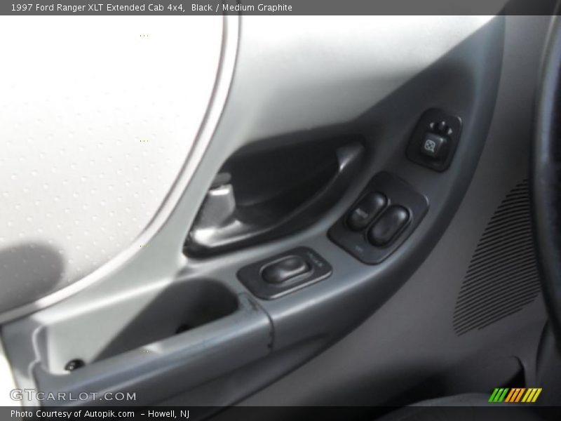 Black / Medium Graphite 1997 Ford Ranger XLT Extended Cab 4x4