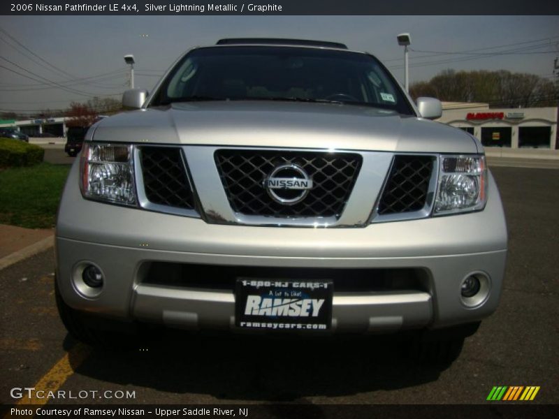 Silver Lightning Metallic / Graphite 2006 Nissan Pathfinder LE 4x4