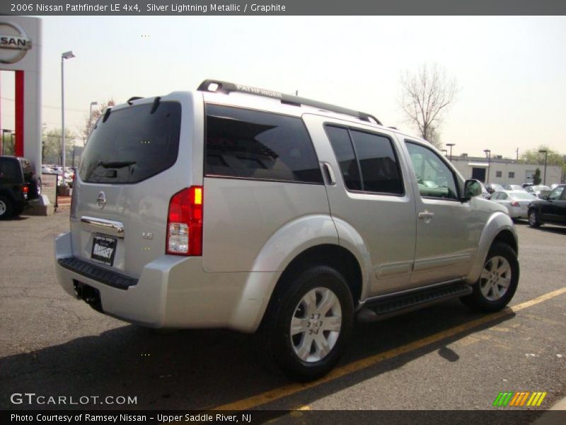 Silver Lightning Metallic / Graphite 2006 Nissan Pathfinder LE 4x4