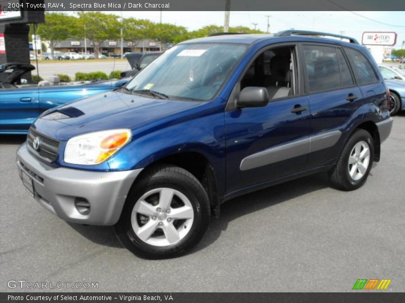 Front 3/4 View of 2004 RAV4 
