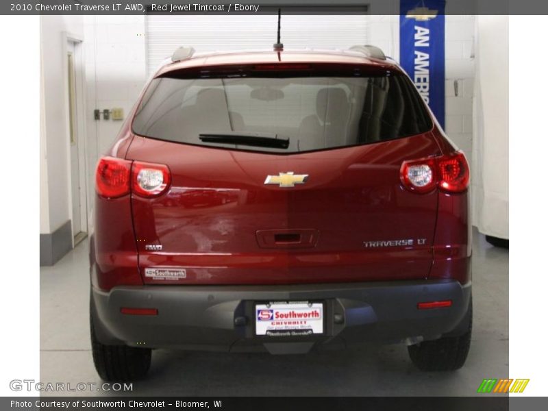Red Jewel Tintcoat / Ebony 2010 Chevrolet Traverse LT AWD