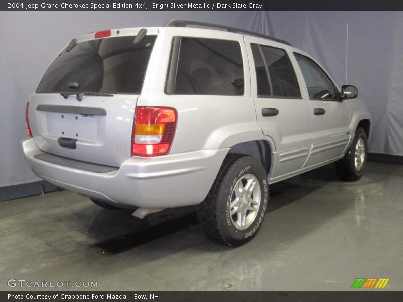 Bright Silver Metallic / Dark Slate Gray 2004 Jeep Grand Cherokee Special Edition 4x4