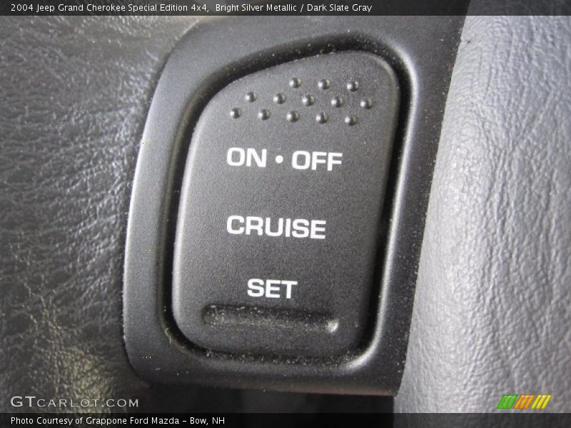 Bright Silver Metallic / Dark Slate Gray 2004 Jeep Grand Cherokee Special Edition 4x4