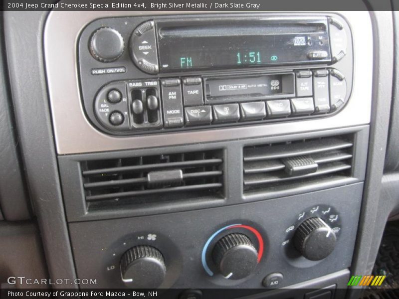 Bright Silver Metallic / Dark Slate Gray 2004 Jeep Grand Cherokee Special Edition 4x4