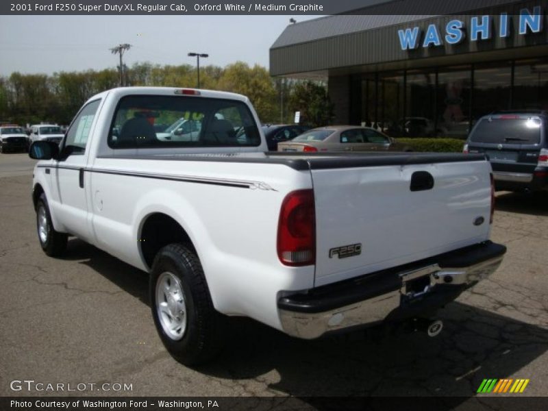 Oxford White / Medium Graphite 2001 Ford F250 Super Duty XL Regular Cab