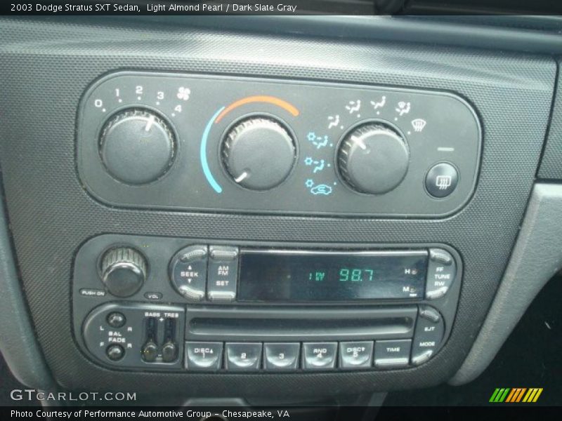 Light Almond Pearl / Dark Slate Gray 2003 Dodge Stratus SXT Sedan