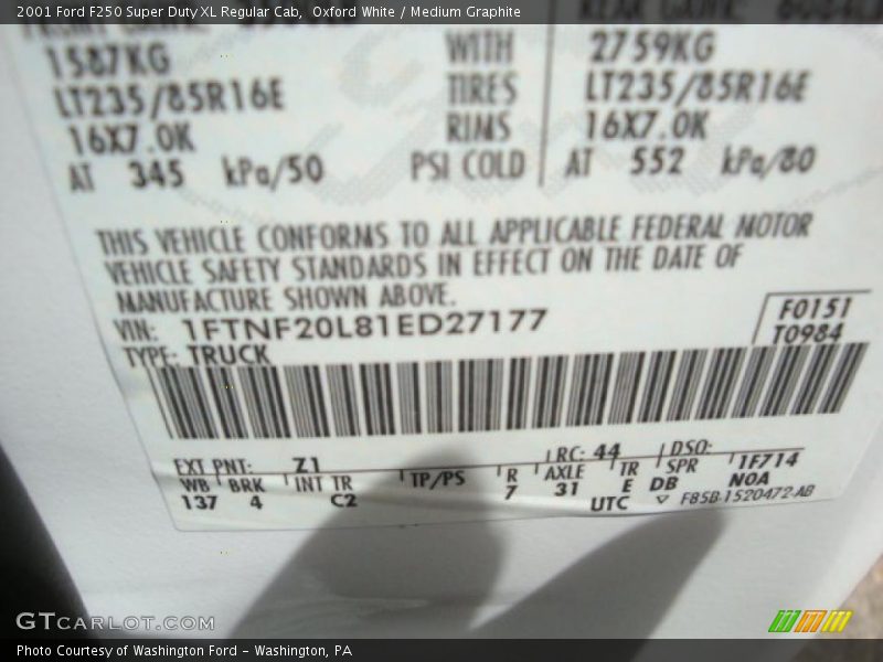 Oxford White / Medium Graphite 2001 Ford F250 Super Duty XL Regular Cab
