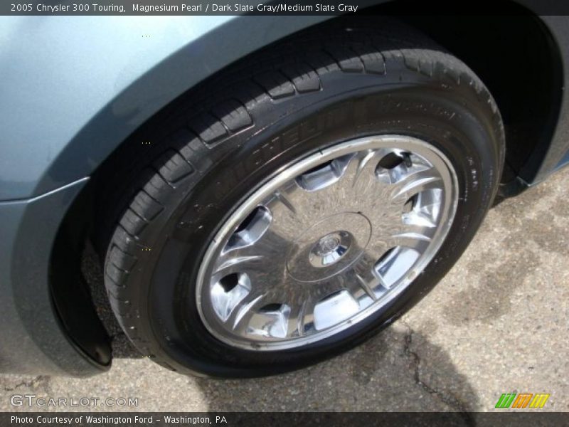 Magnesium Pearl / Dark Slate Gray/Medium Slate Gray 2005 Chrysler 300 Touring
