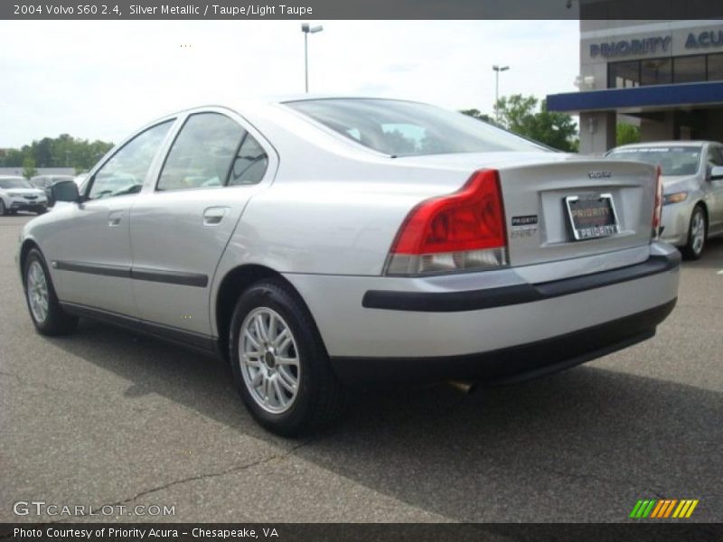 Silver Metallic / Taupe/Light Taupe 2004 Volvo S60 2.4