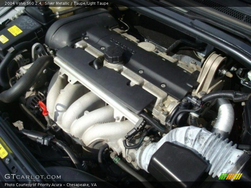 Silver Metallic / Taupe/Light Taupe 2004 Volvo S60 2.4