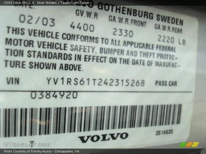 Silver Metallic / Taupe/Light Taupe 2004 Volvo S60 2.4