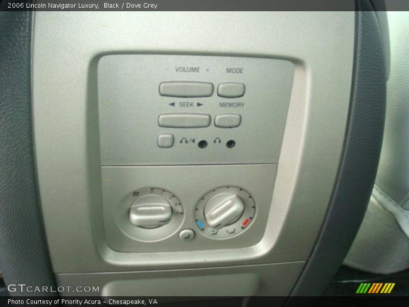 Black / Dove Grey 2006 Lincoln Navigator Luxury