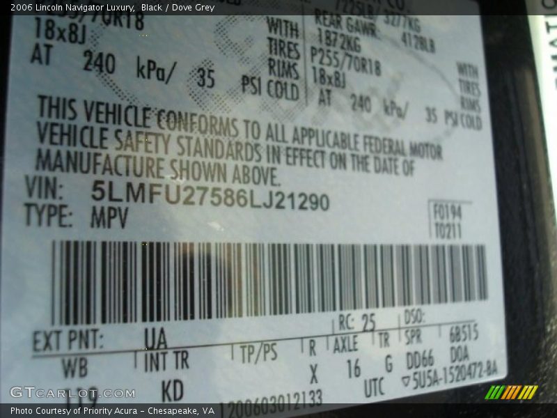 Black / Dove Grey 2006 Lincoln Navigator Luxury