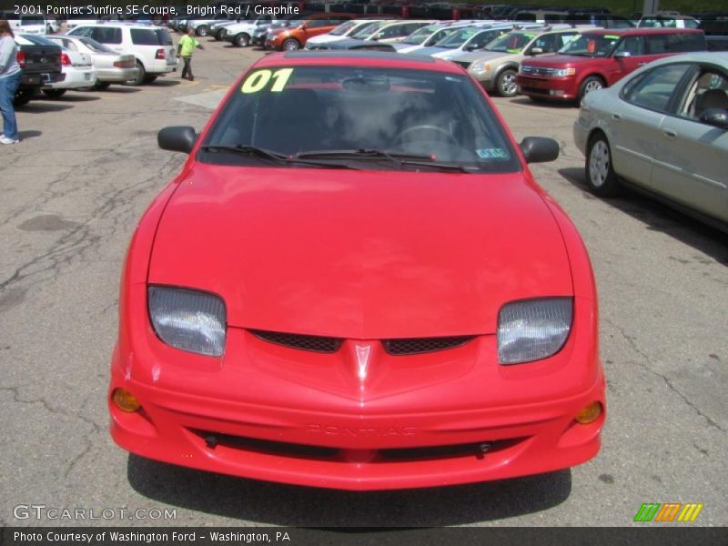 Bright Red / Graphite 2001 Pontiac Sunfire SE Coupe