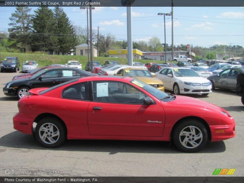 Bright Red / Graphite 2001 Pontiac Sunfire SE Coupe