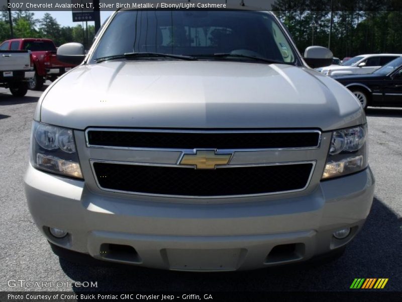 Silver Birch Metallic / Ebony/Light Cashmere 2007 Chevrolet Avalanche LT