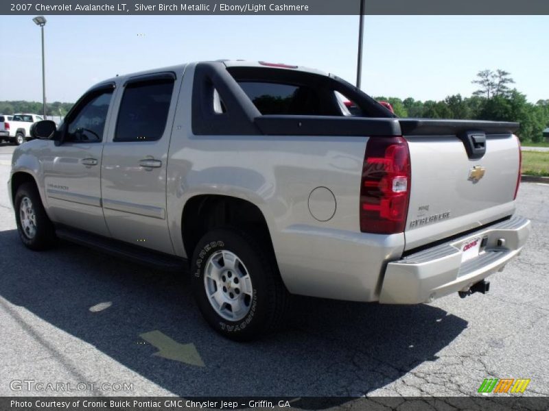 Silver Birch Metallic / Ebony/Light Cashmere 2007 Chevrolet Avalanche LT
