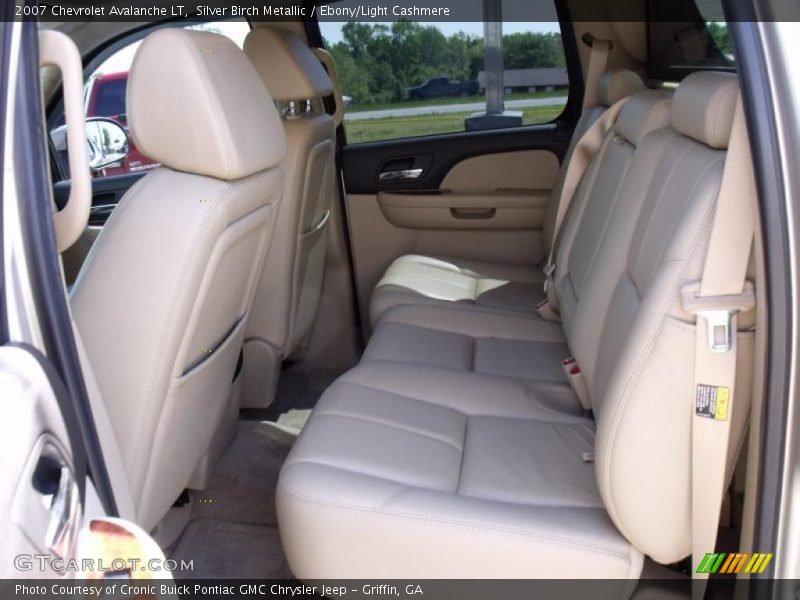 Silver Birch Metallic / Ebony/Light Cashmere 2007 Chevrolet Avalanche LT